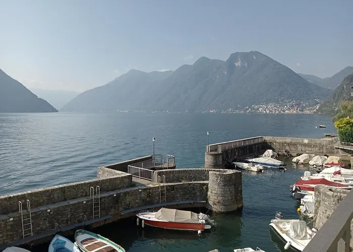 Casa Mauro, View And Garage! דירה Colonno